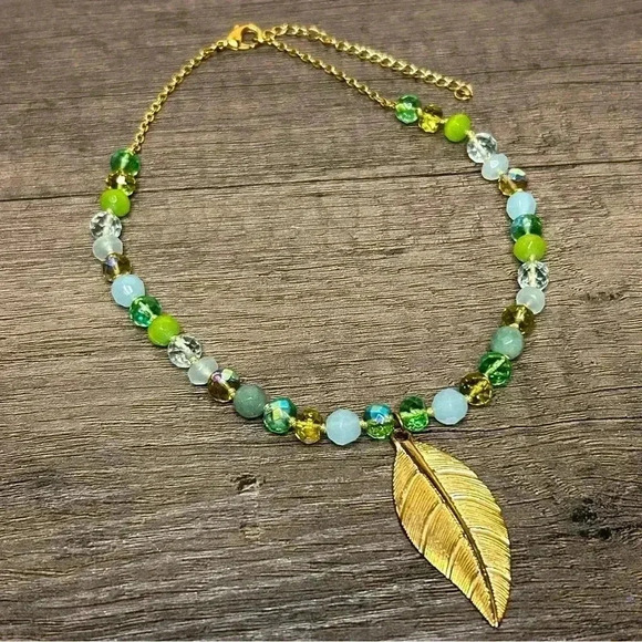 Multi Colored Beaded Gold Tone Leaf Pendant Gold Tone Chain Necklace - Picture 2 of 3